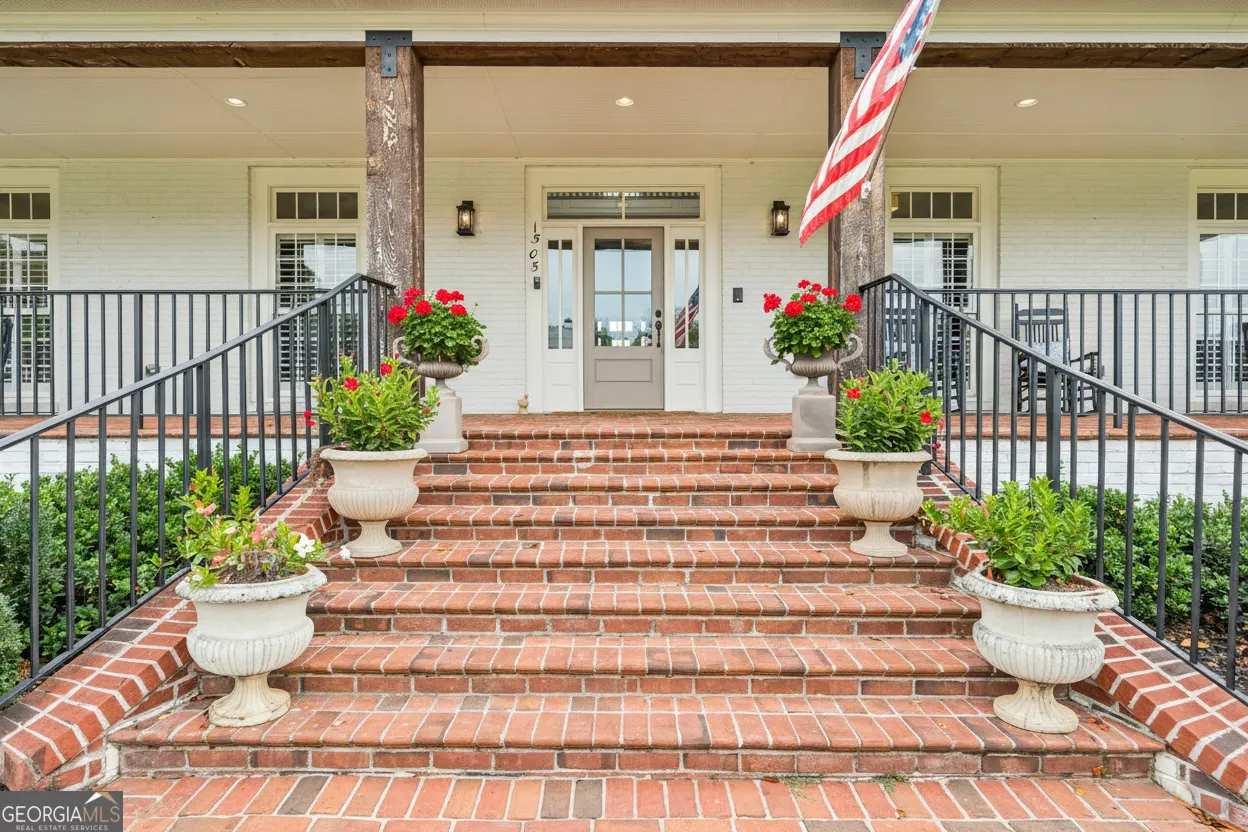 1505 Bon Endriot Court
