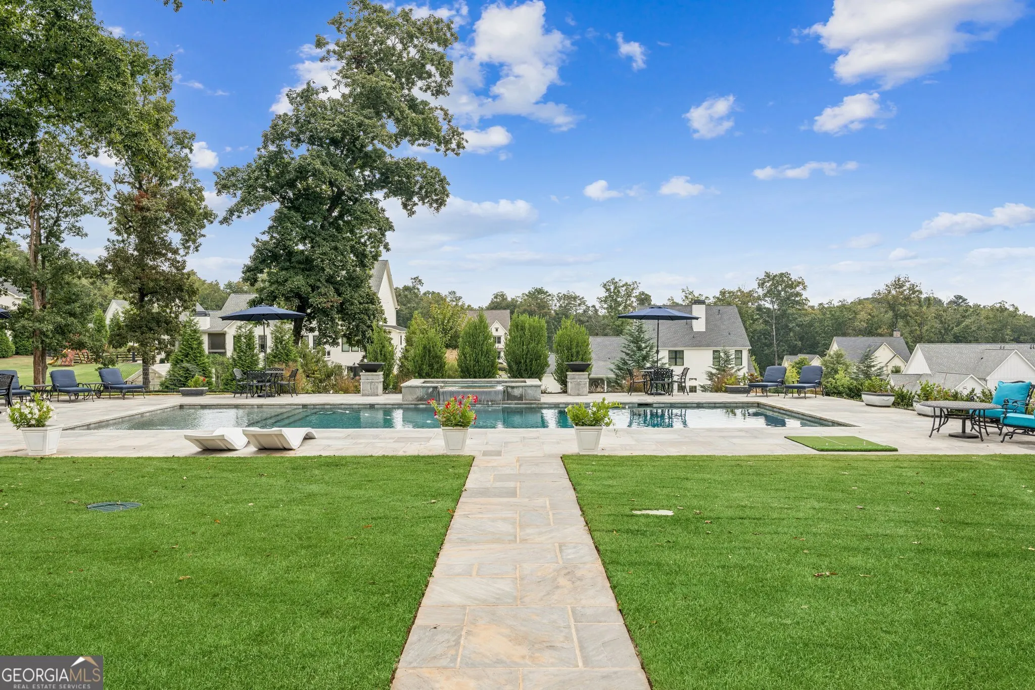 1505 Bon Endriot Court