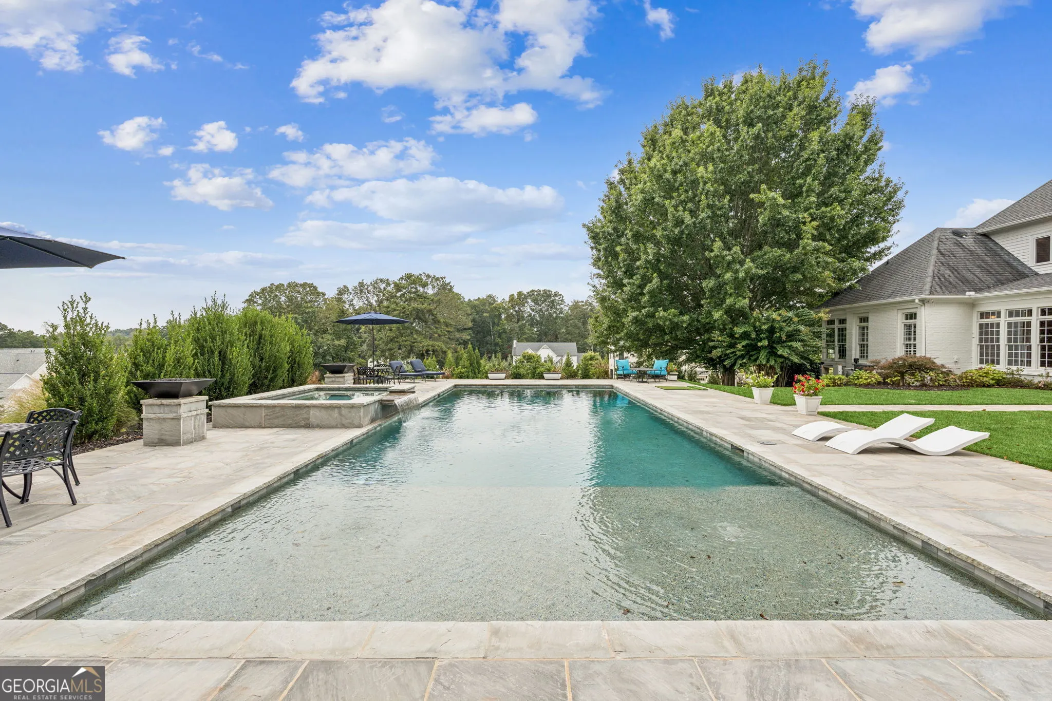 1505 Bon Endriot Court