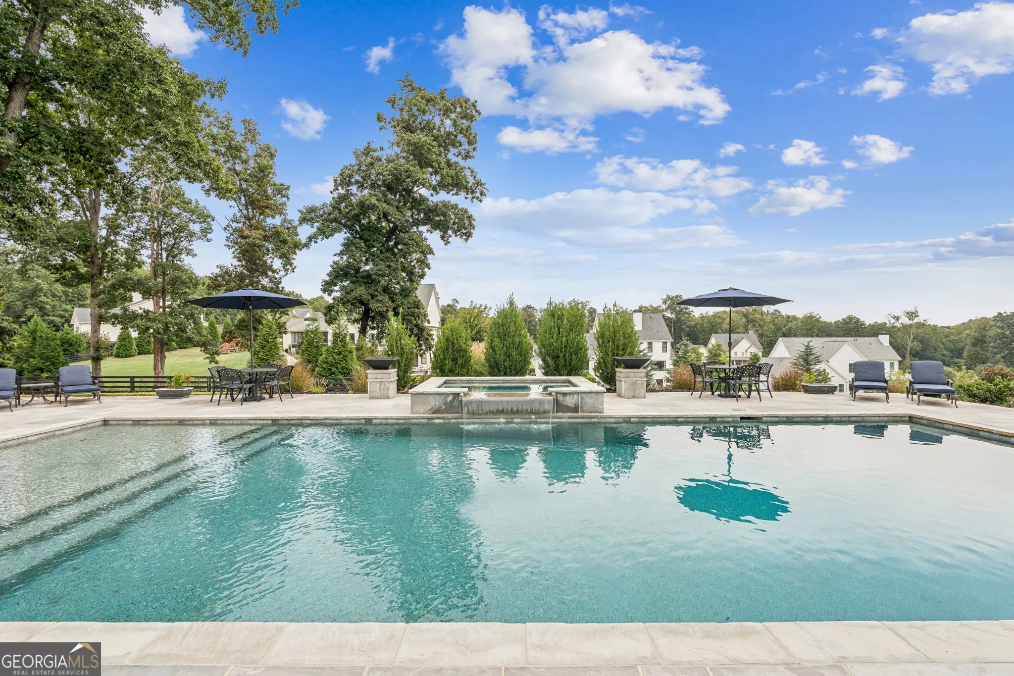 1505 Bon Endriot Court