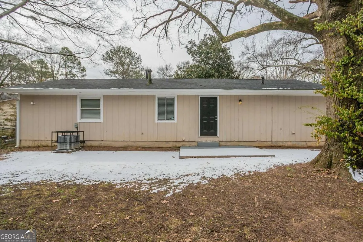 1728 W Austin Road