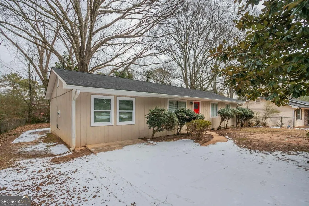 1728 W Austin Road