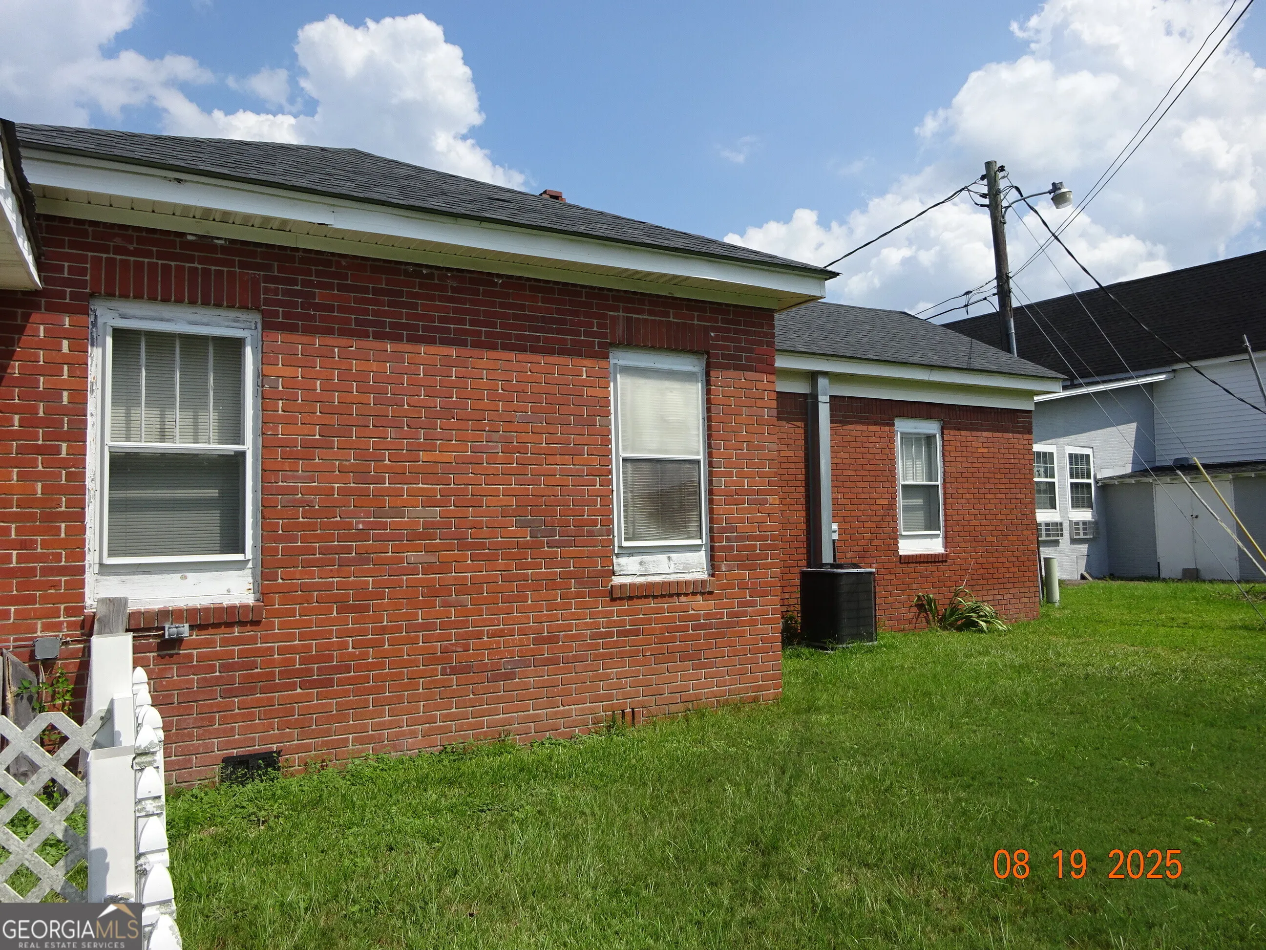 6 N Spring Street