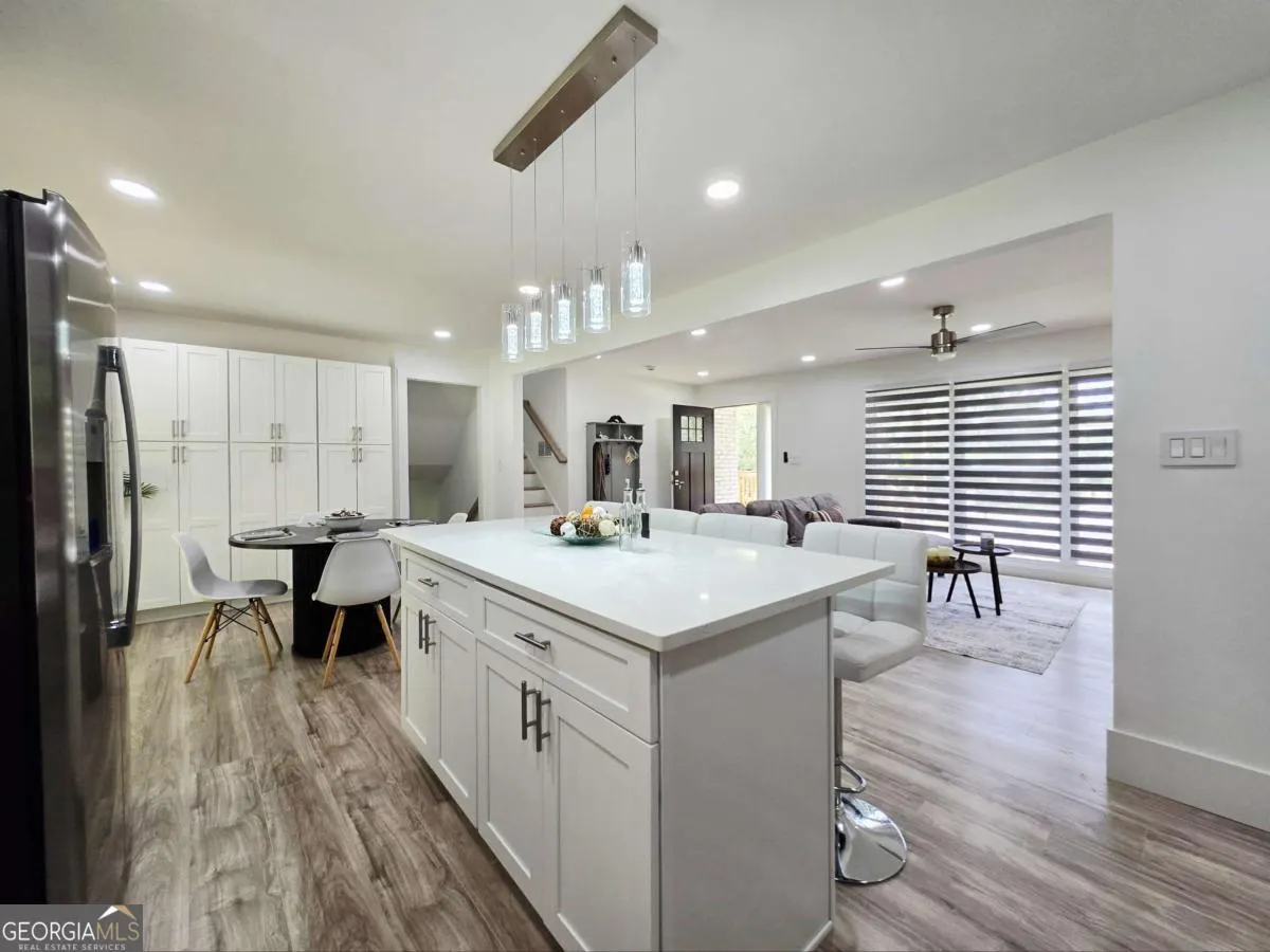 2400 Glenrock Drive