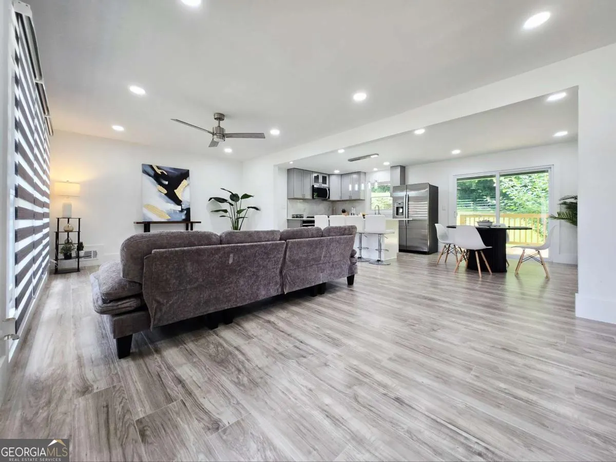 2400 Glenrock Drive