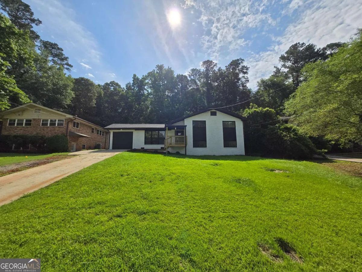 2400 Glenrock Drive