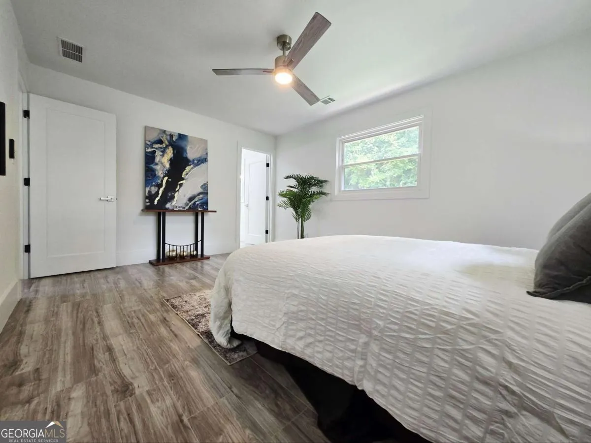 2400 Glenrock Drive