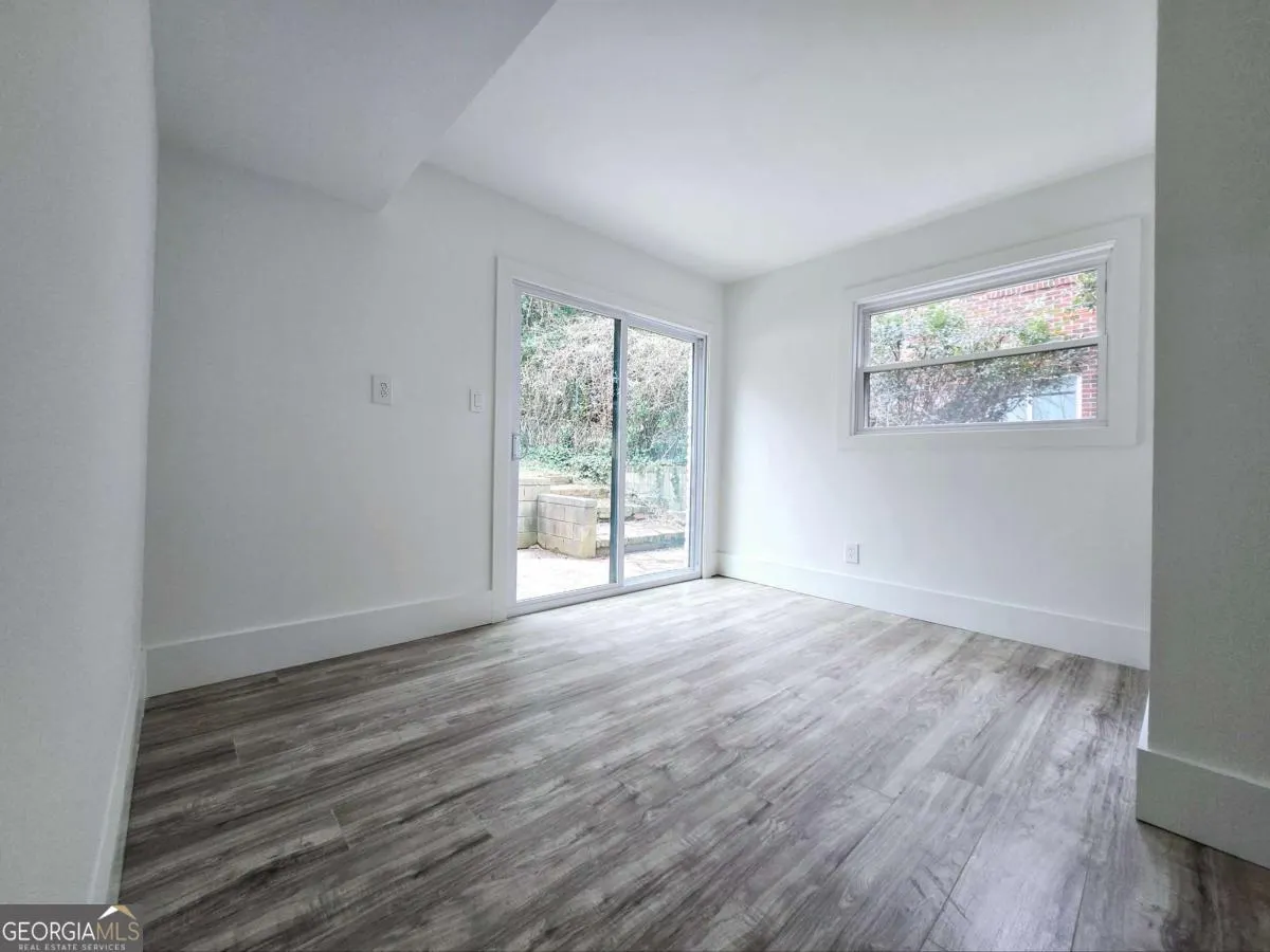2400 Glenrock Drive