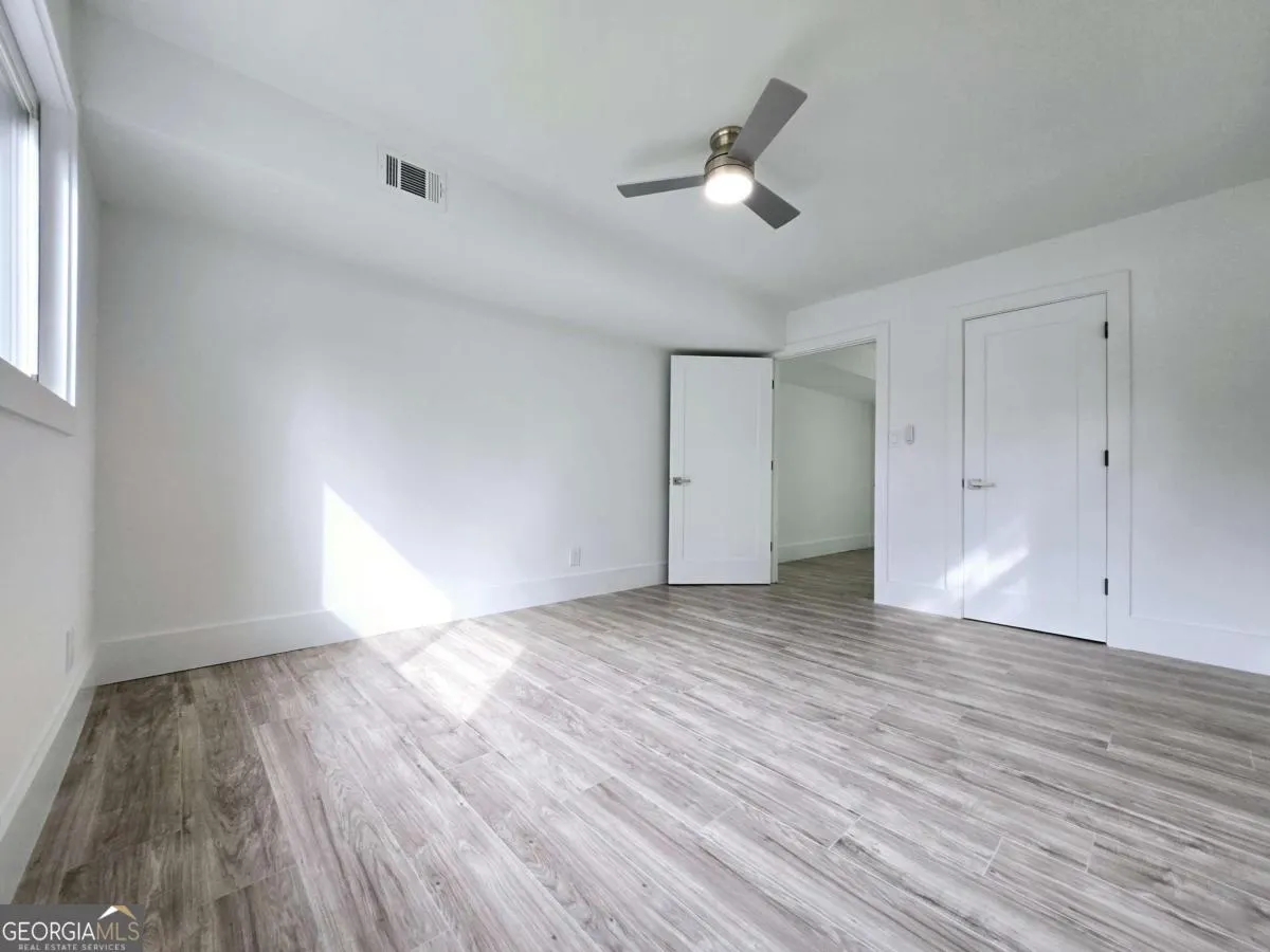 2400 Glenrock Drive