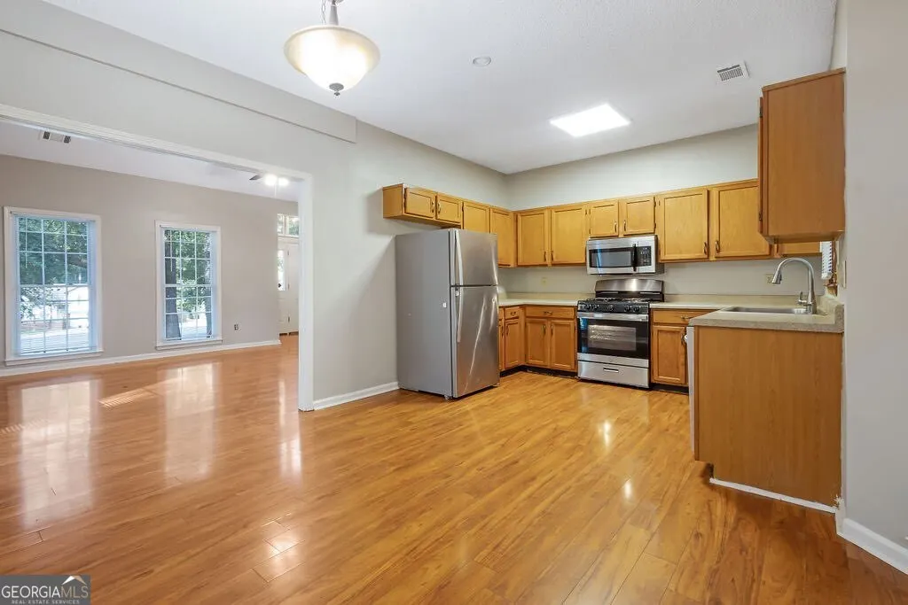 32 Sharon Place