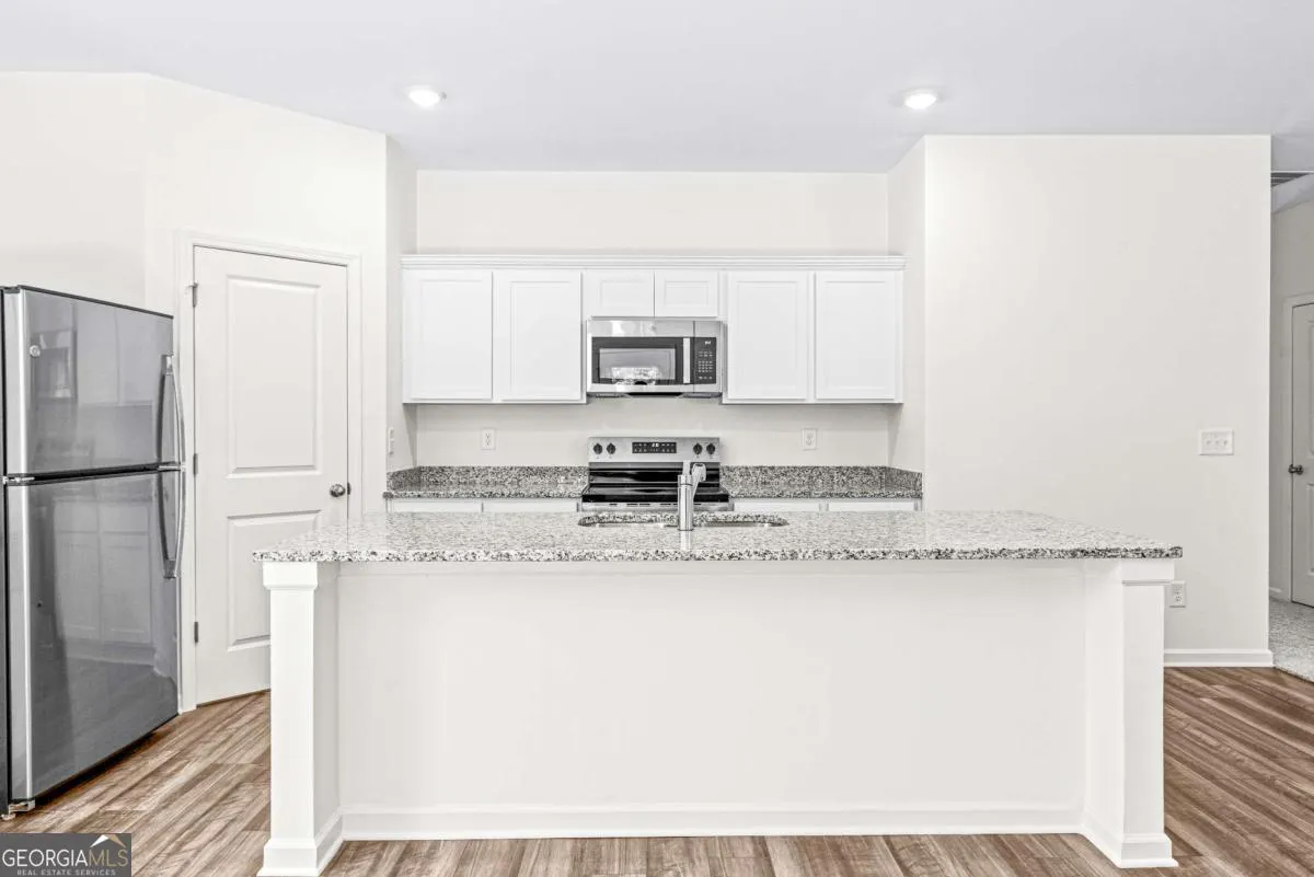 7797 SUDBURY Circle