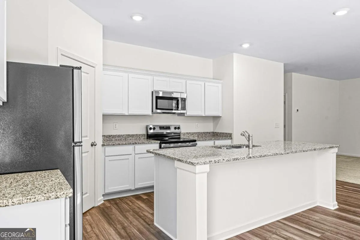 7797 SUDBURY Circle