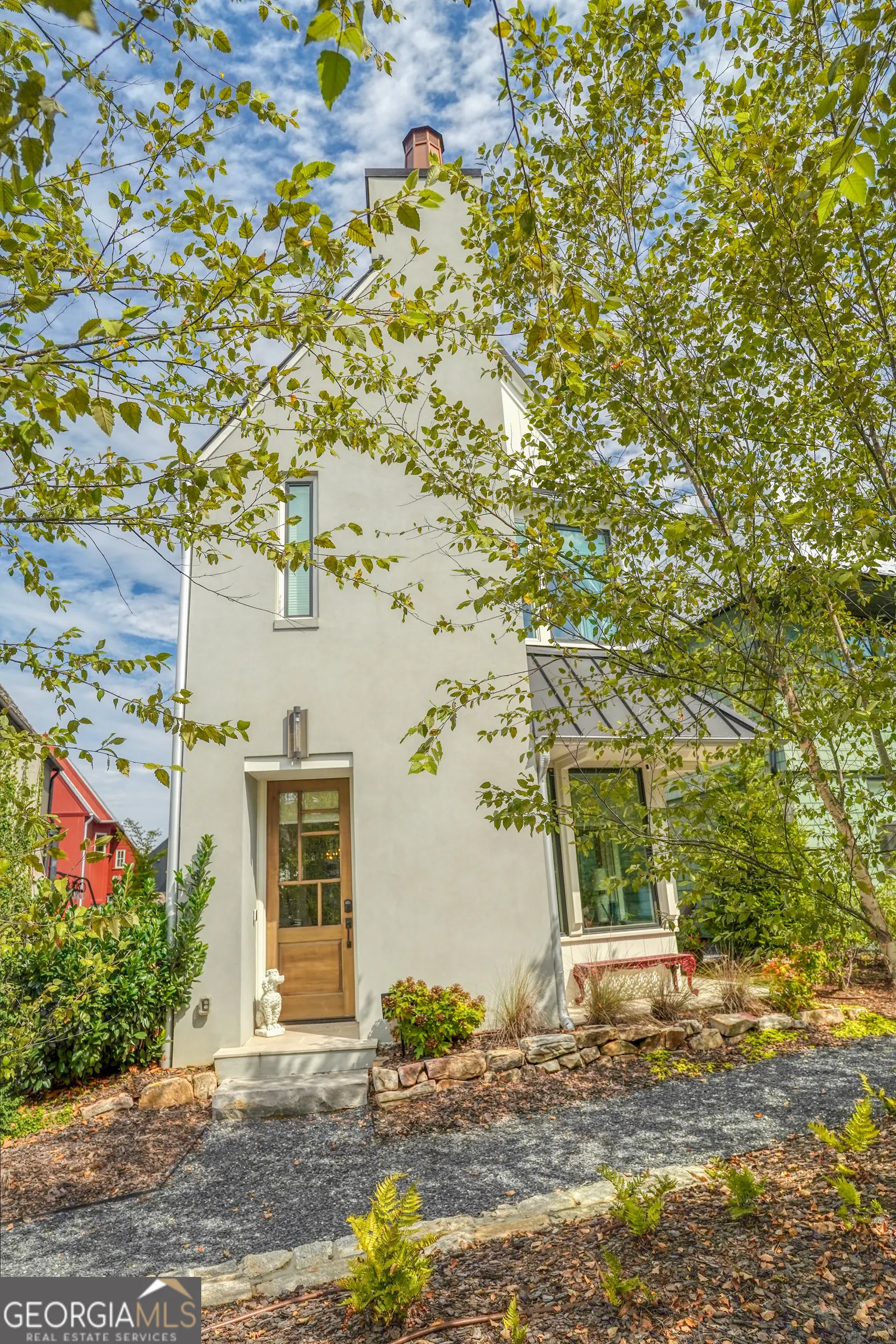 305 Breakspear Lane