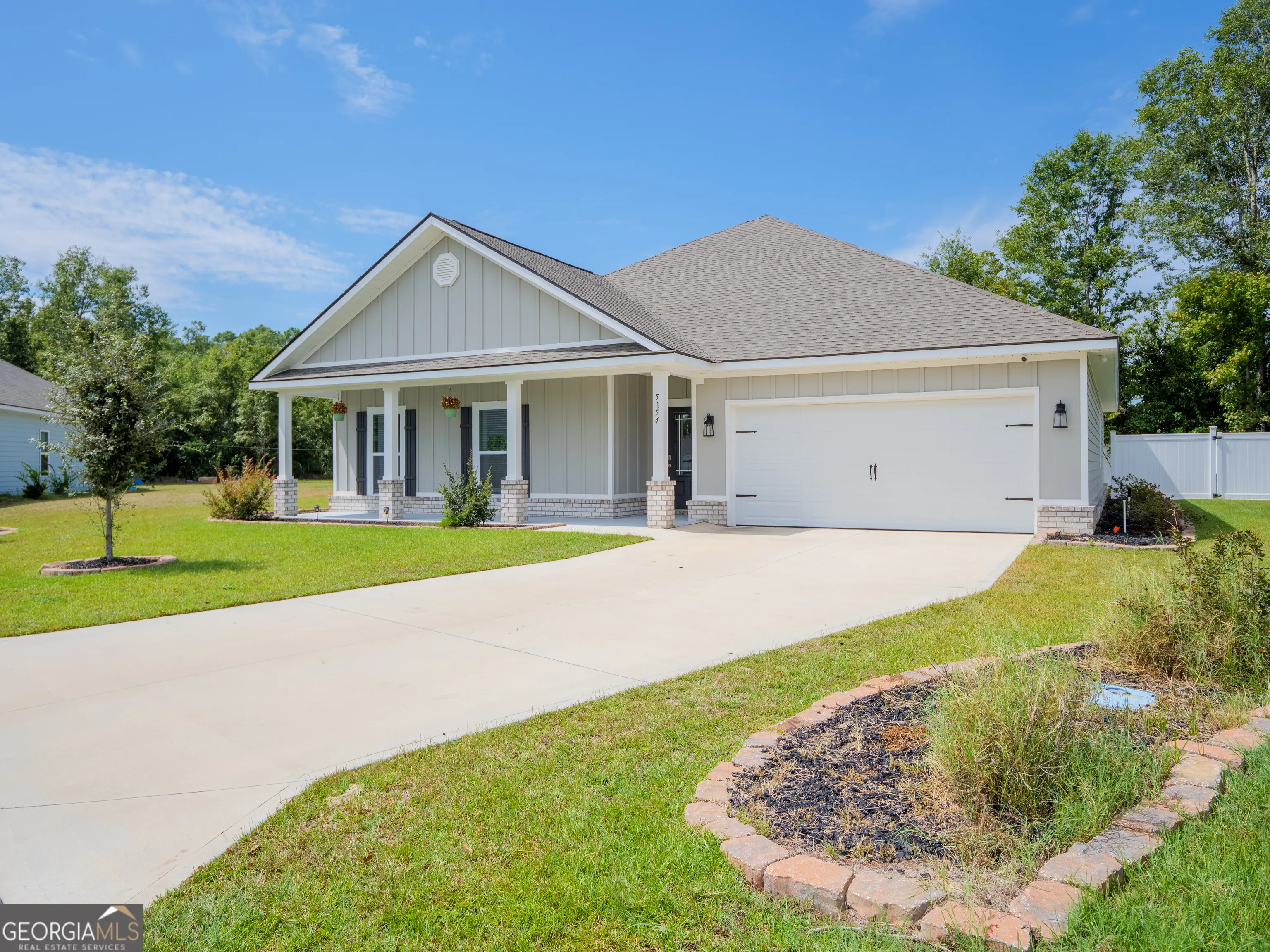 5154 Grand Oak Circle