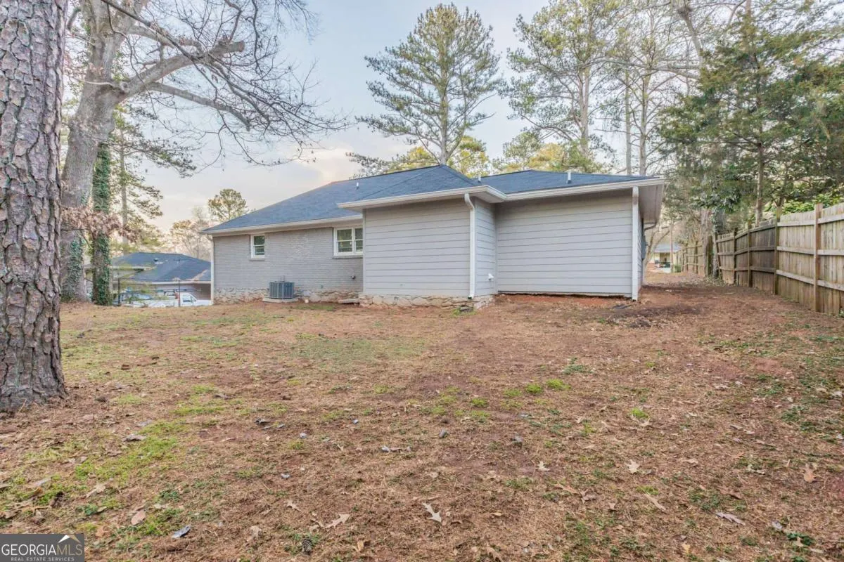 2303 Pinewood Drive