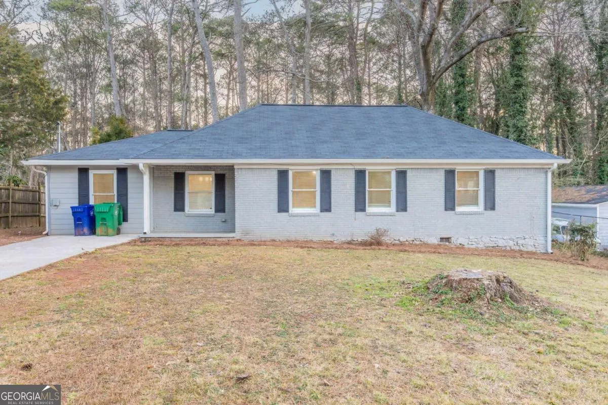2303 Pinewood Drive