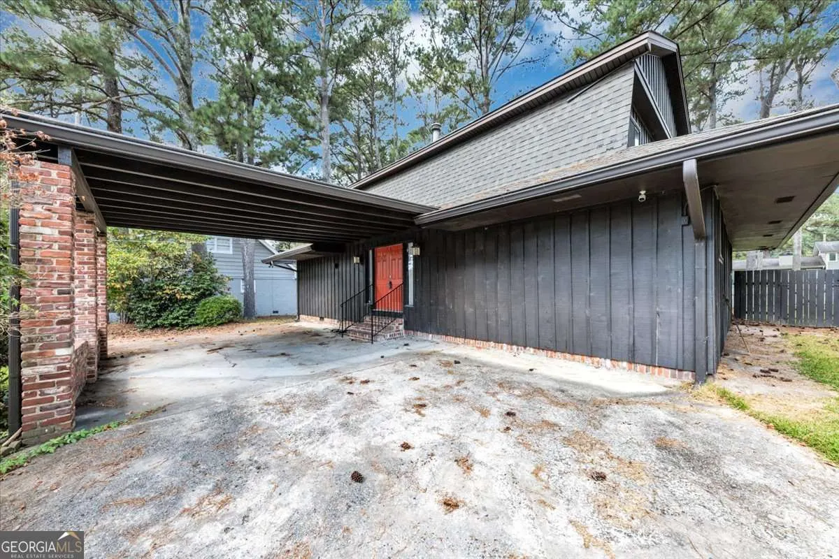 3215 Redona Drive
