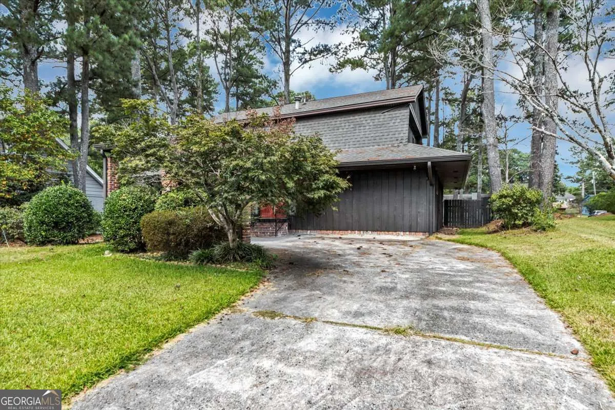 3215 Redona Drive