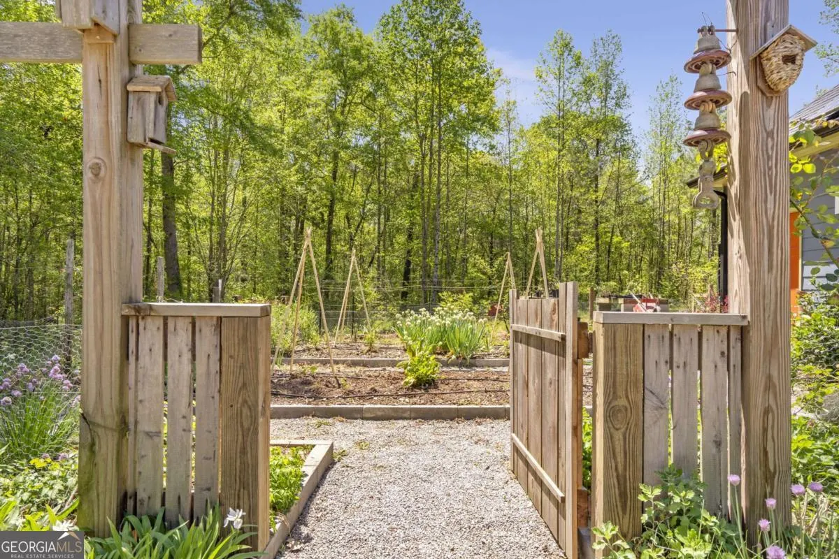225 HAMRICK Road
