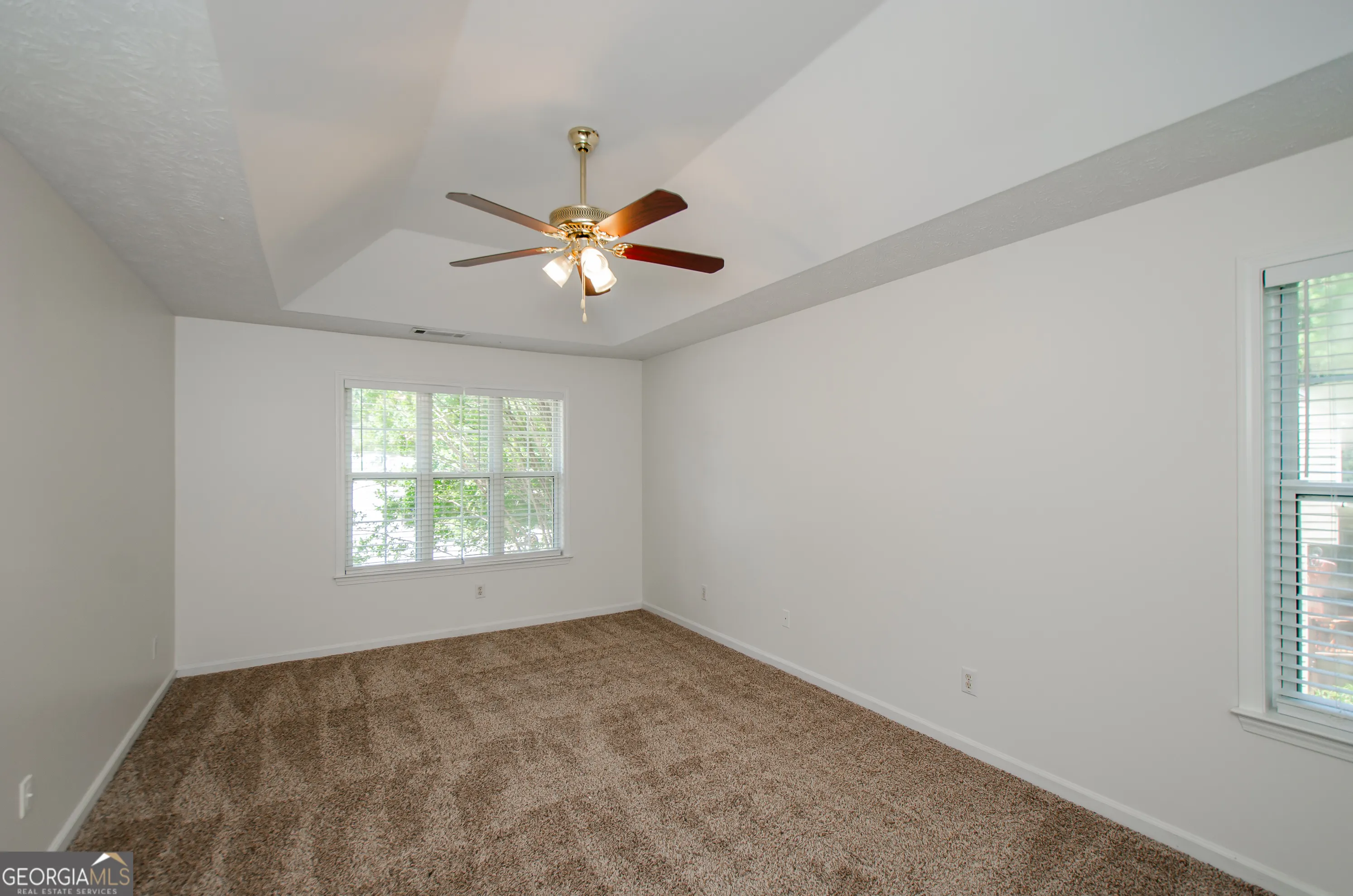 3390 Northcliff Drive