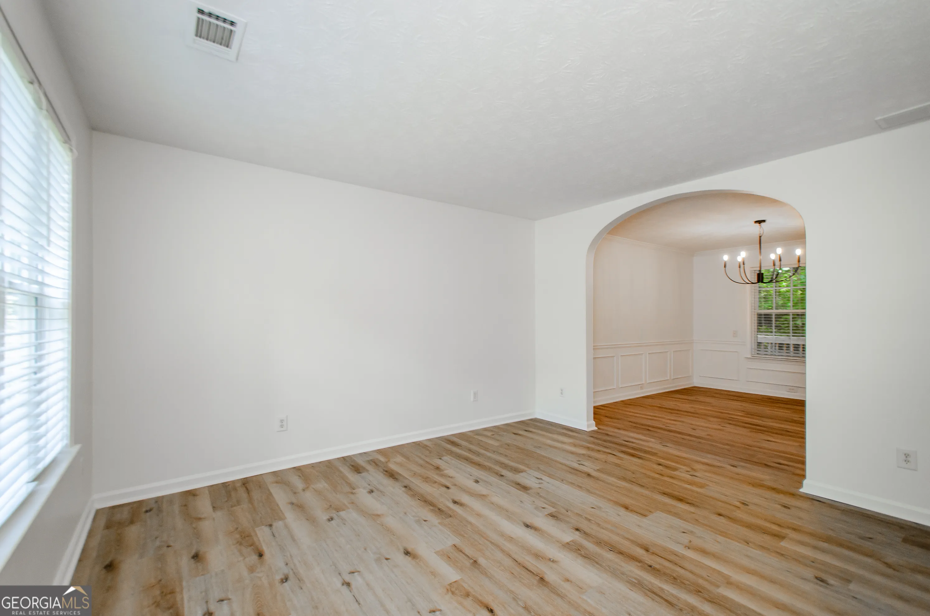 3390 Northcliff Drive