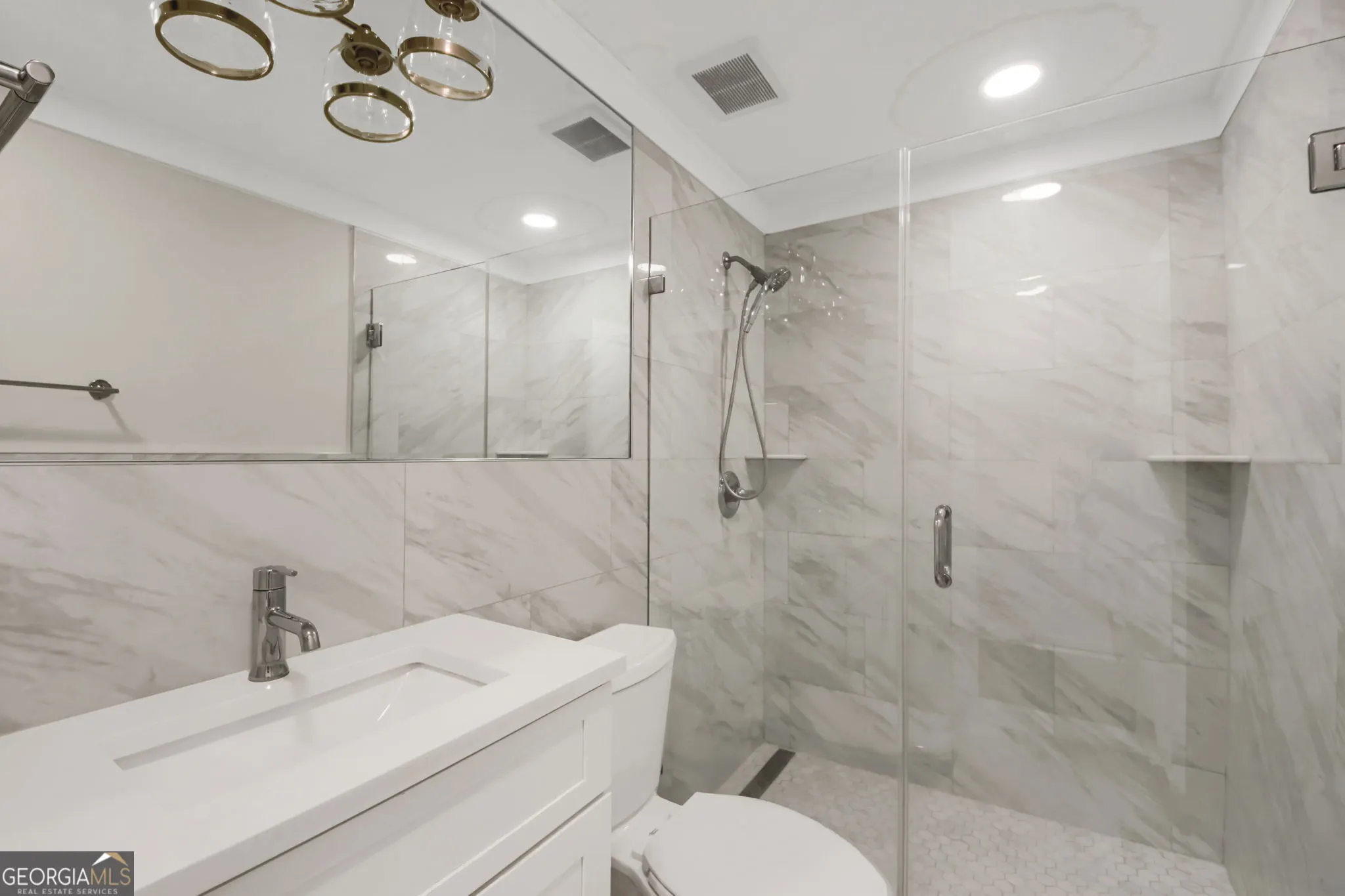 21 300 W Peachtree Street E, #21