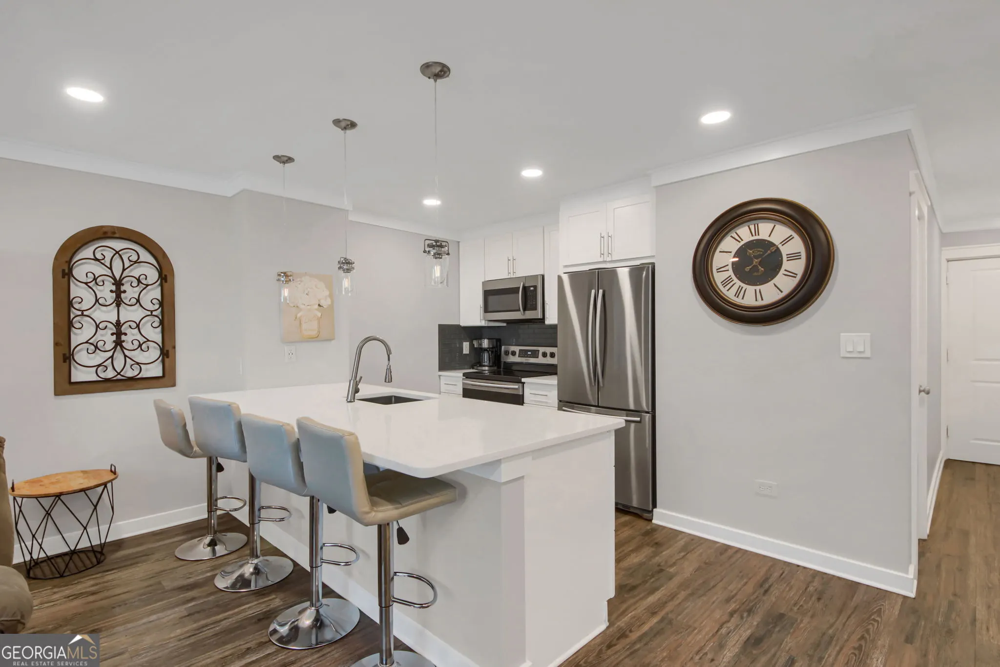 21 300 W Peachtree Street E, #21