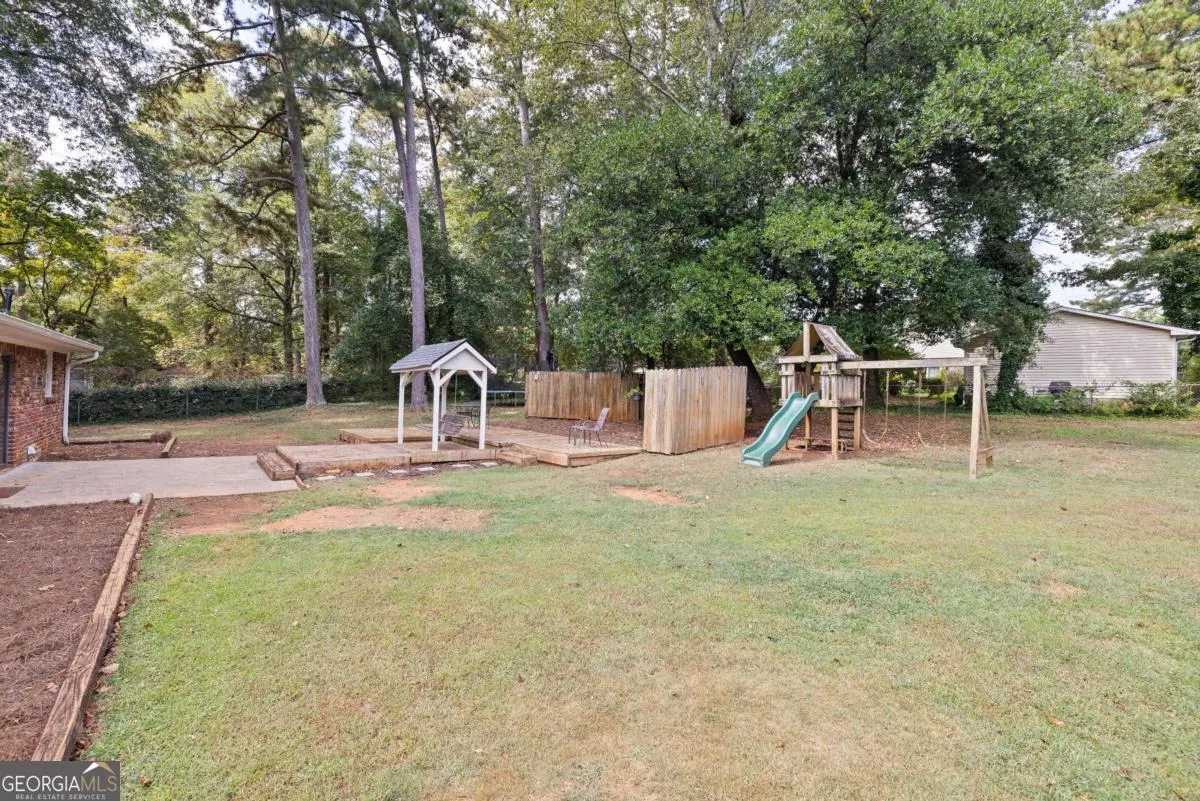 2577 Glen Circle