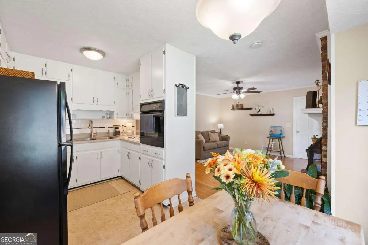 2577 Glen Circle