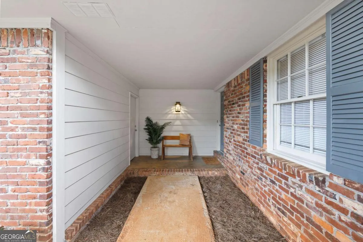 2577 Glen Circle