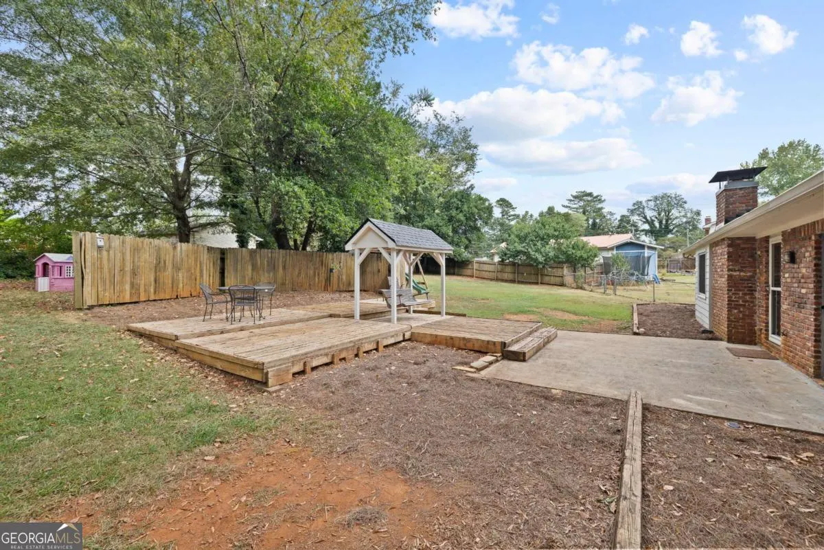 2577 Glen Circle