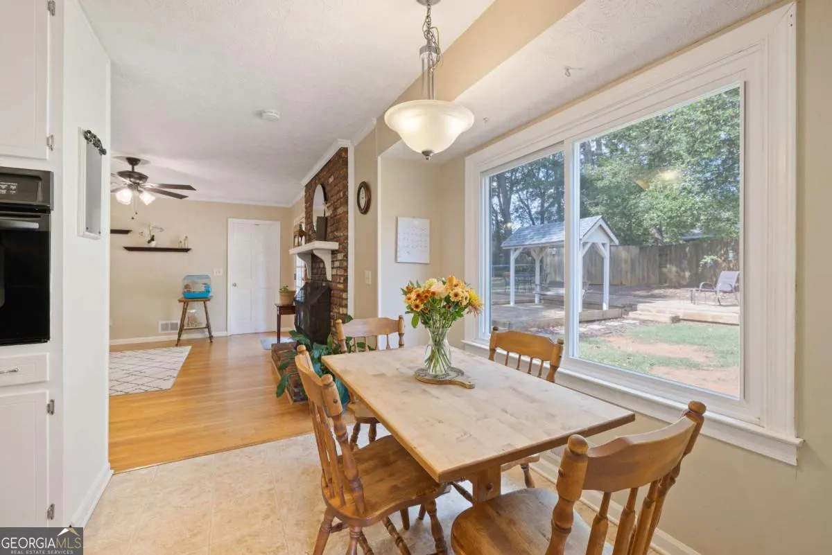 2577 Glen Circle
