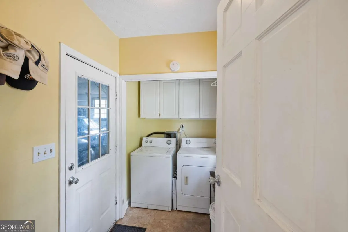 2577 Glen Circle
