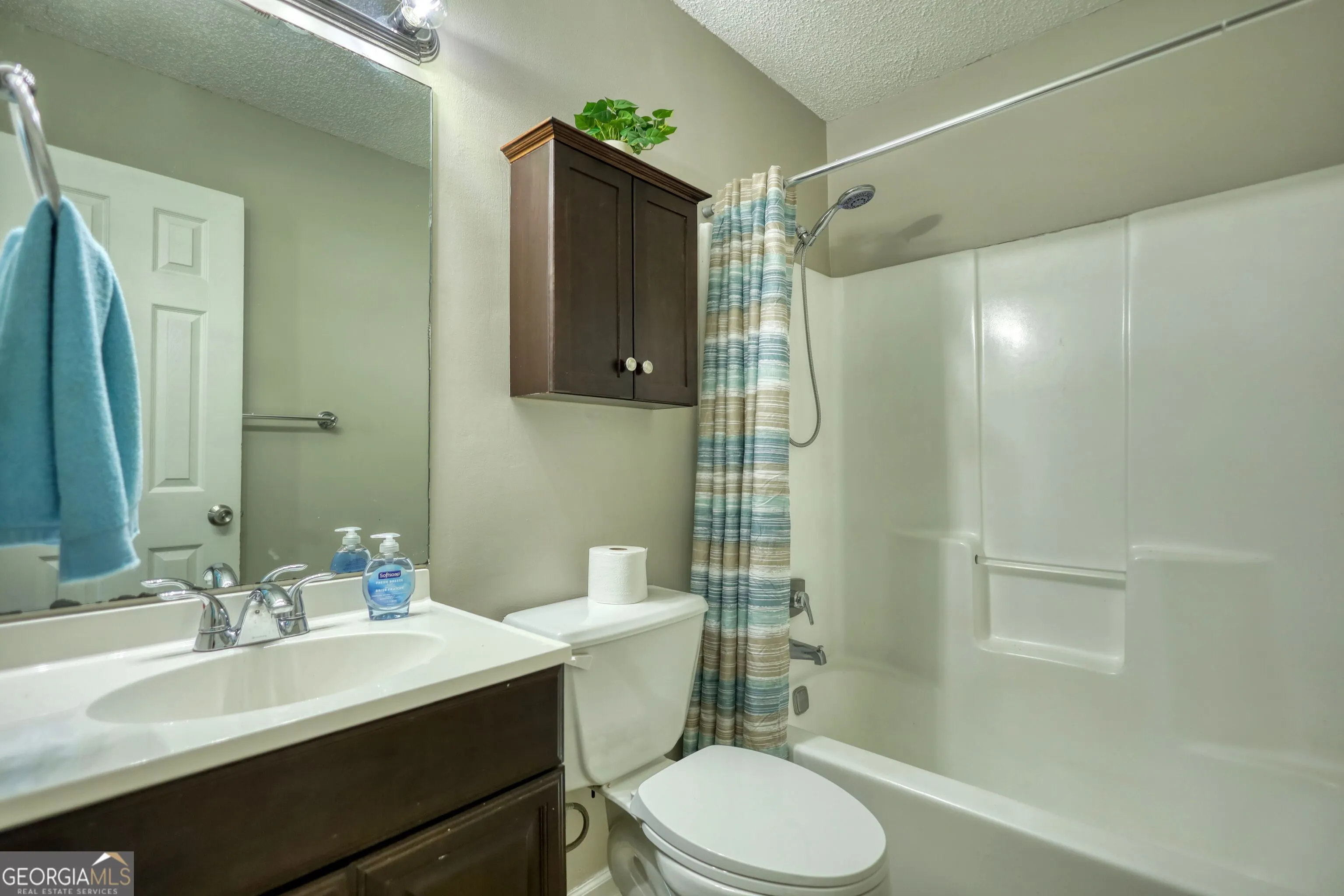 525 Ashwood Drive