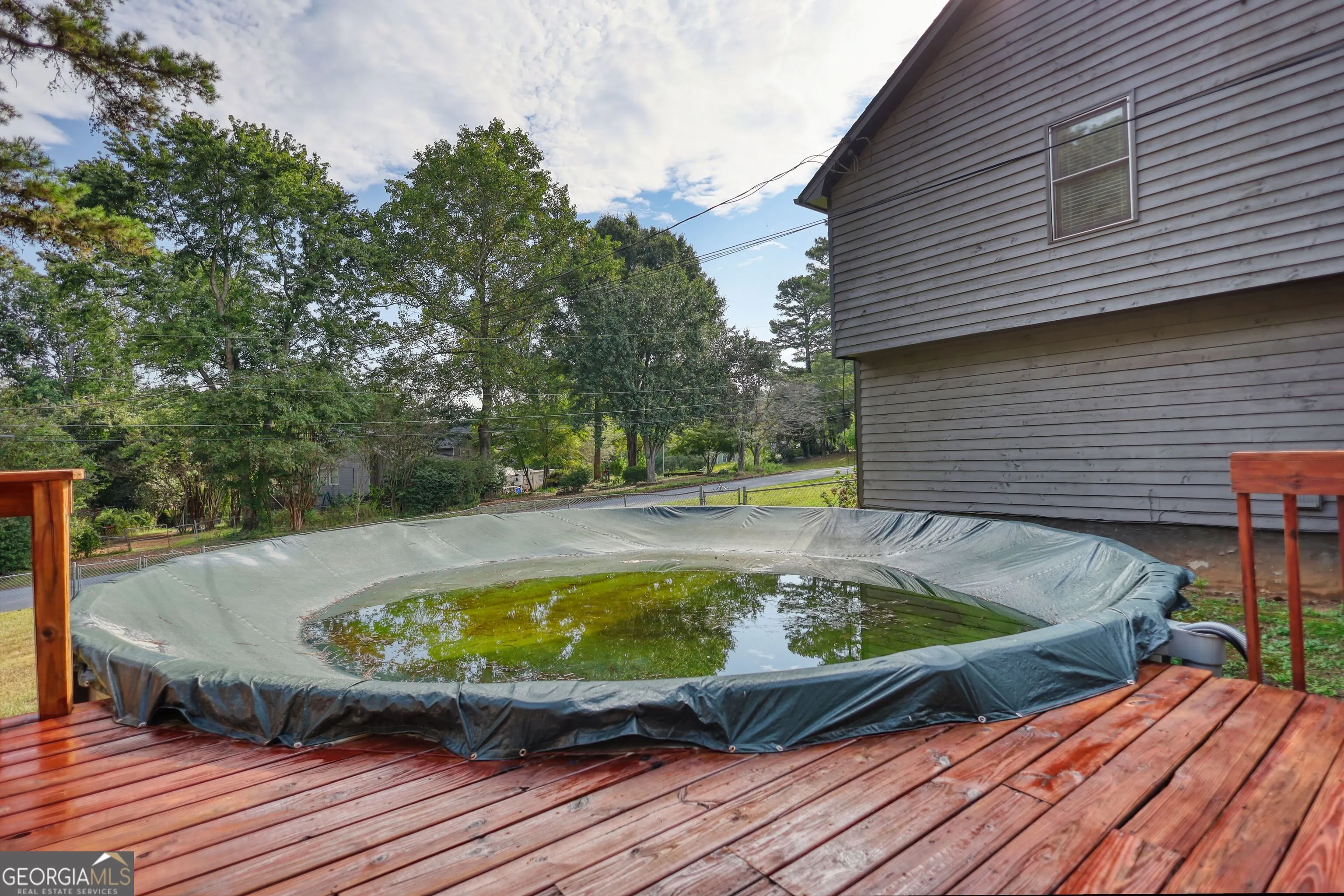 525 Ashwood Drive