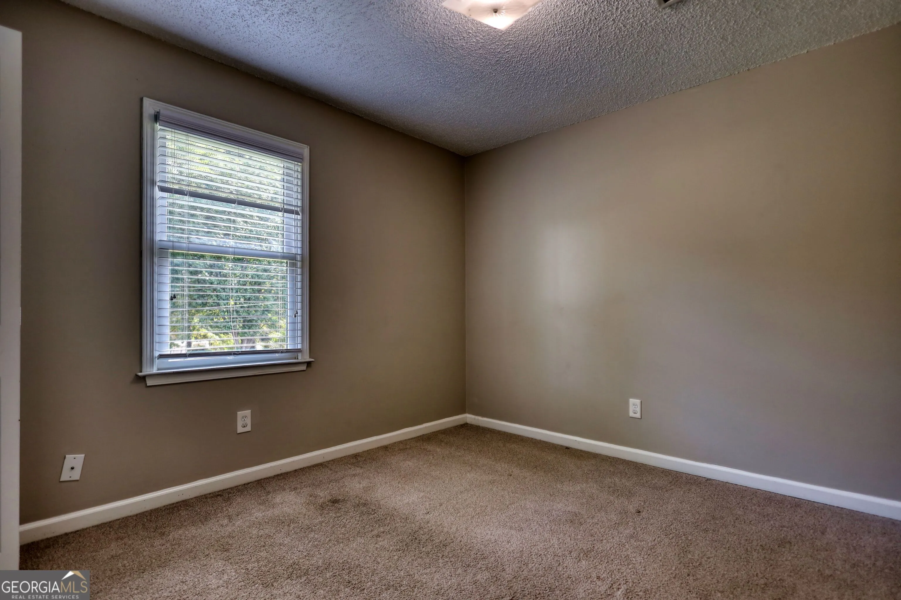 525 Ashwood Drive