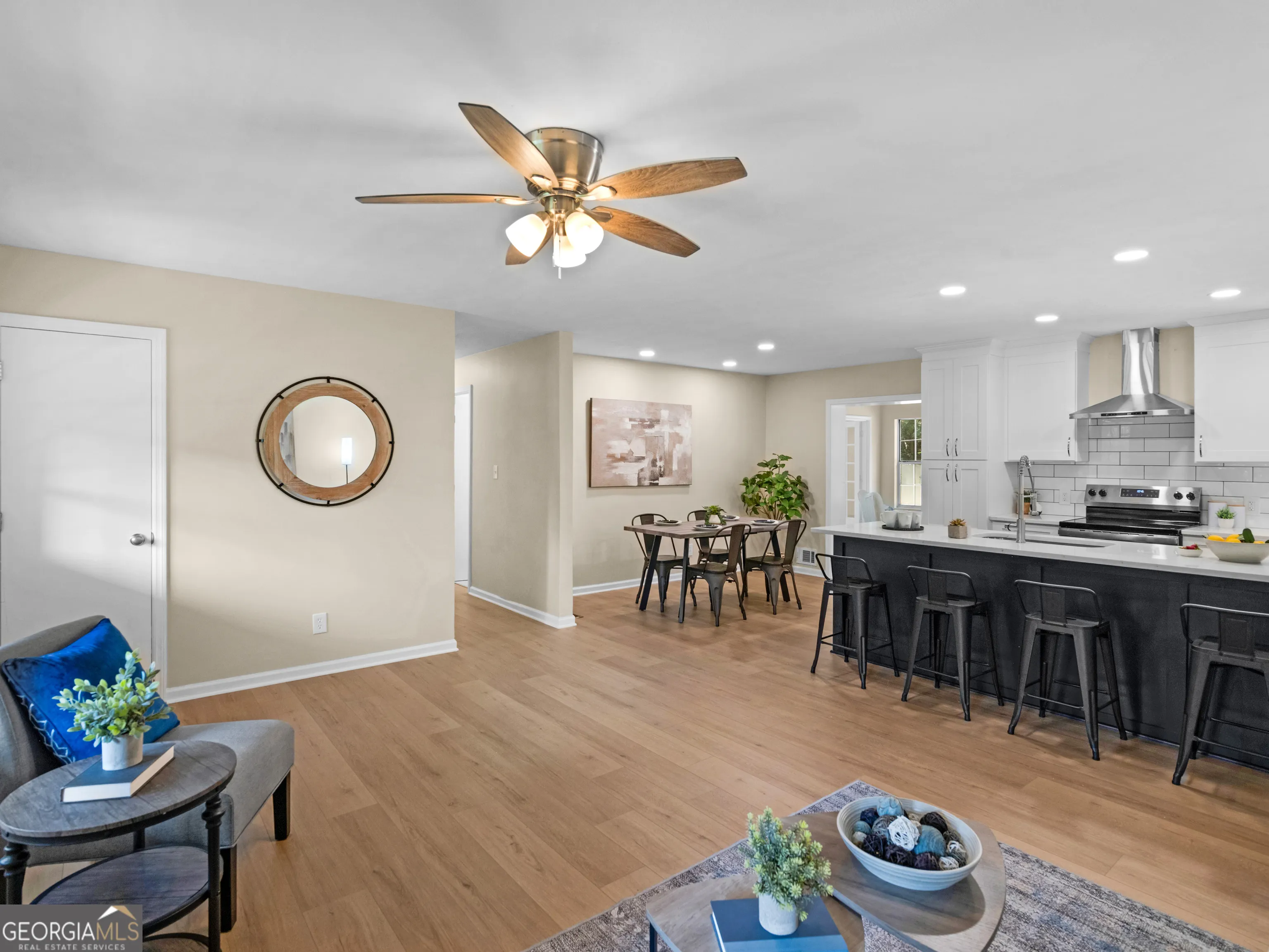 813 Vineyard Road