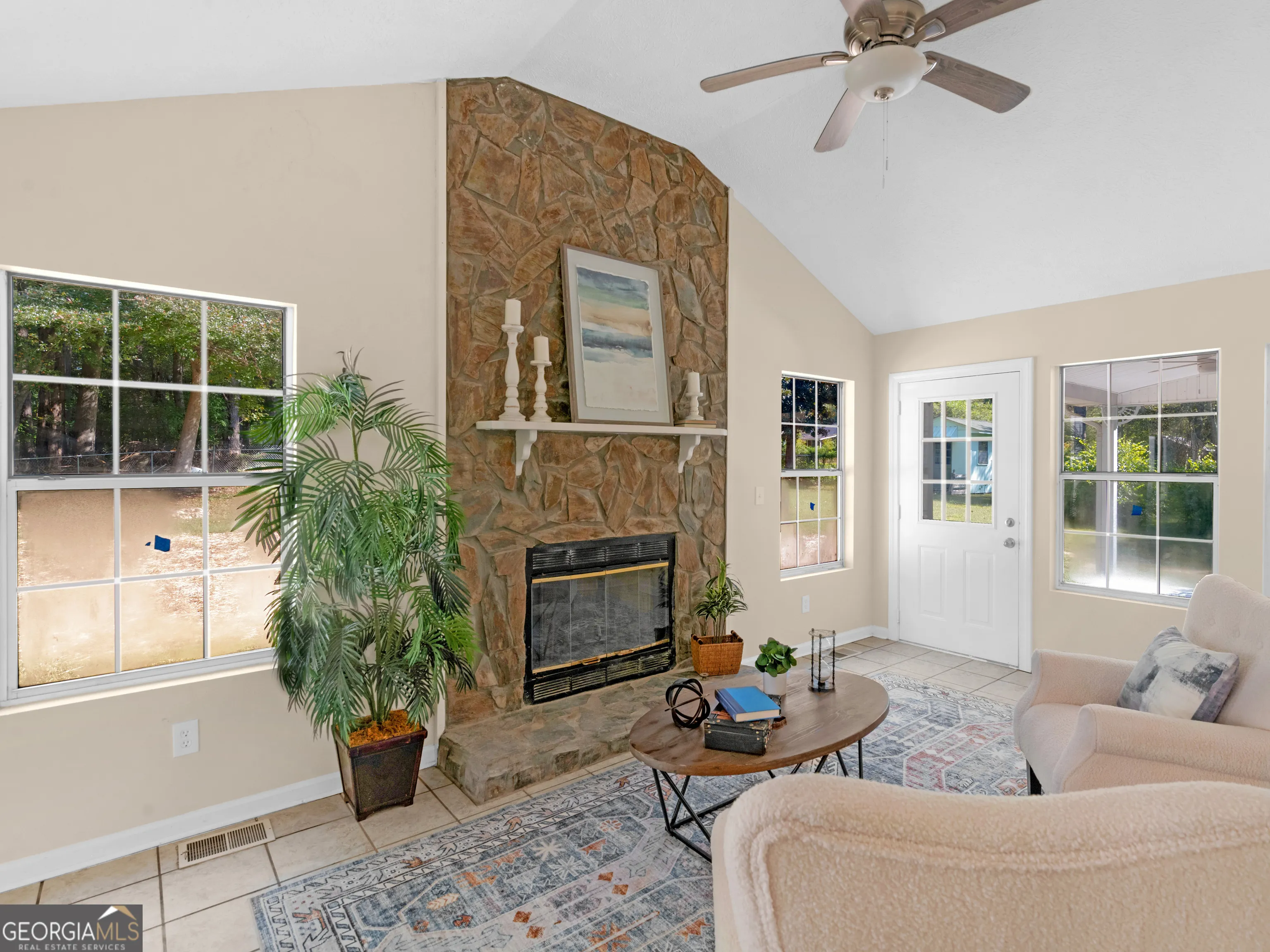 813 Vineyard Road