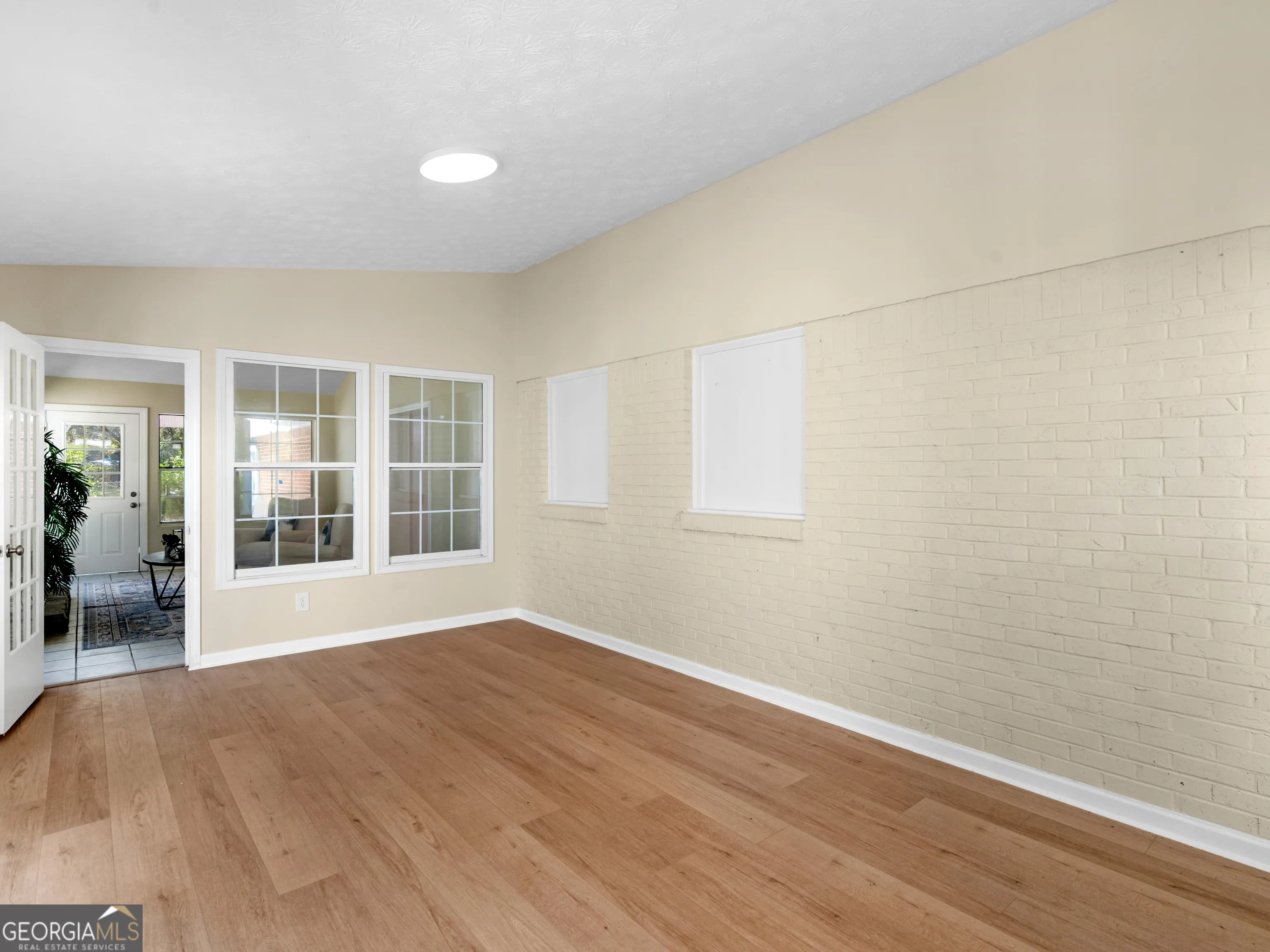 813 Vineyard Road