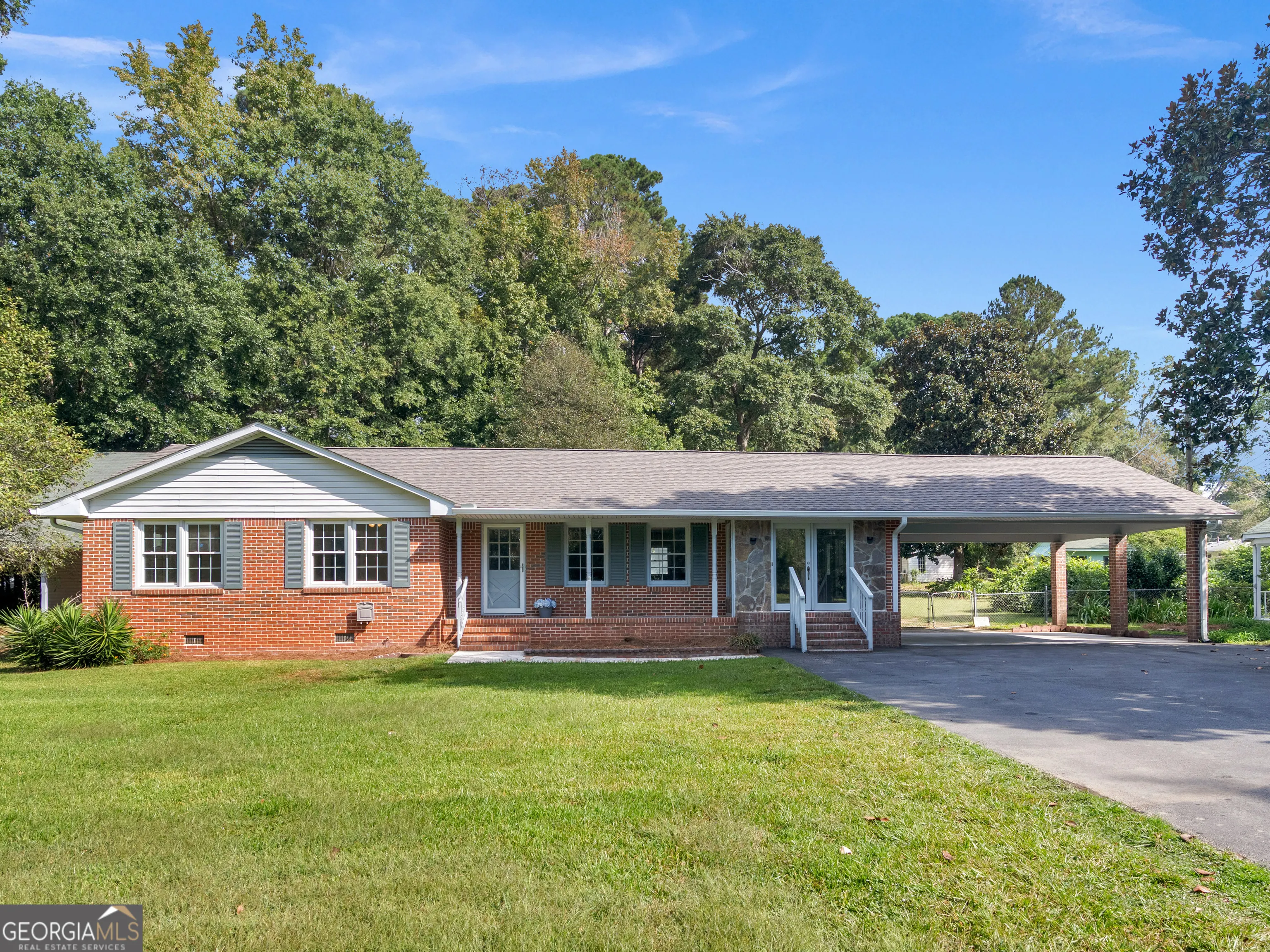 813 Vineyard Road