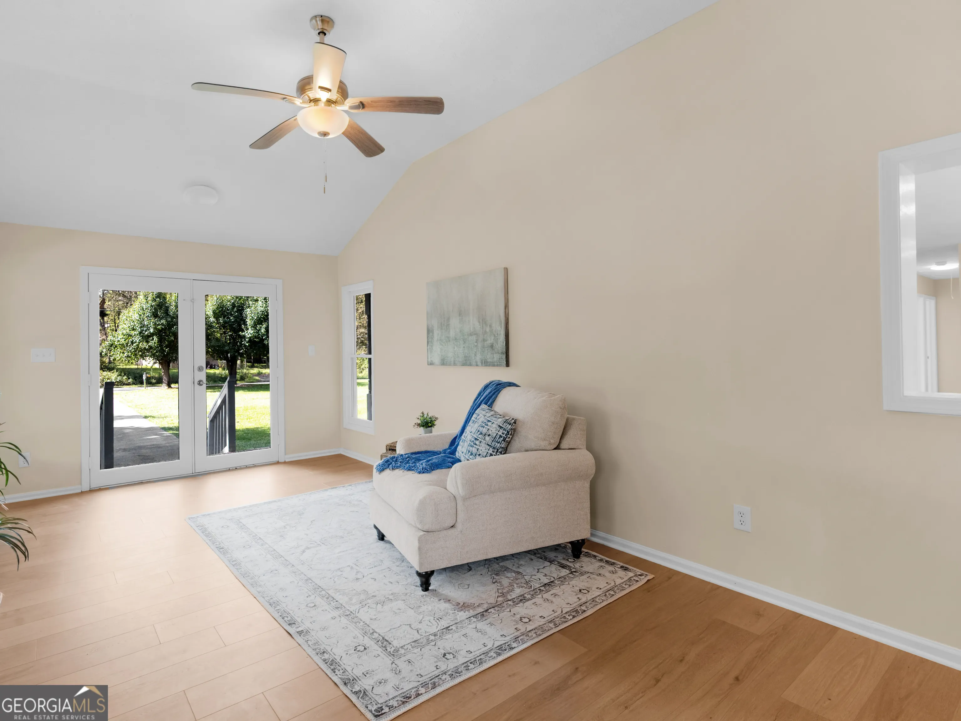 813 Vineyard Road