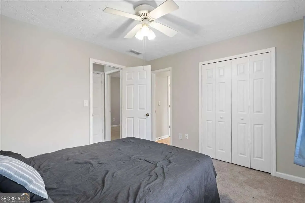 2628 ESSEX Court