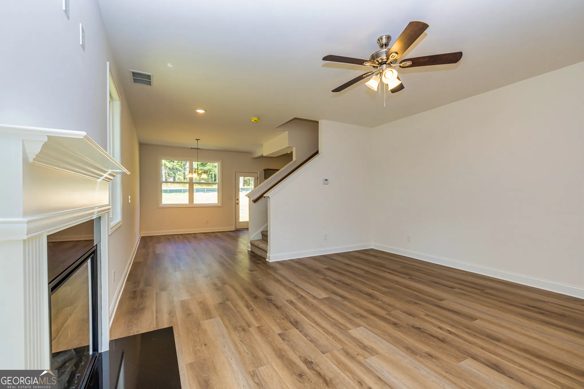 1169 W Poplar Street