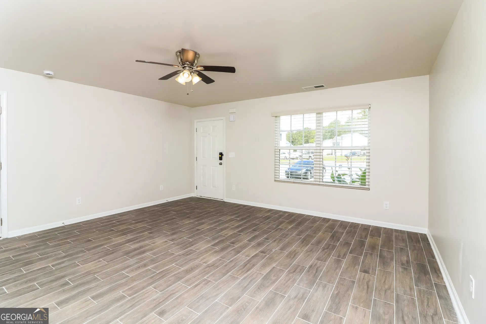 404 Scenic View Court