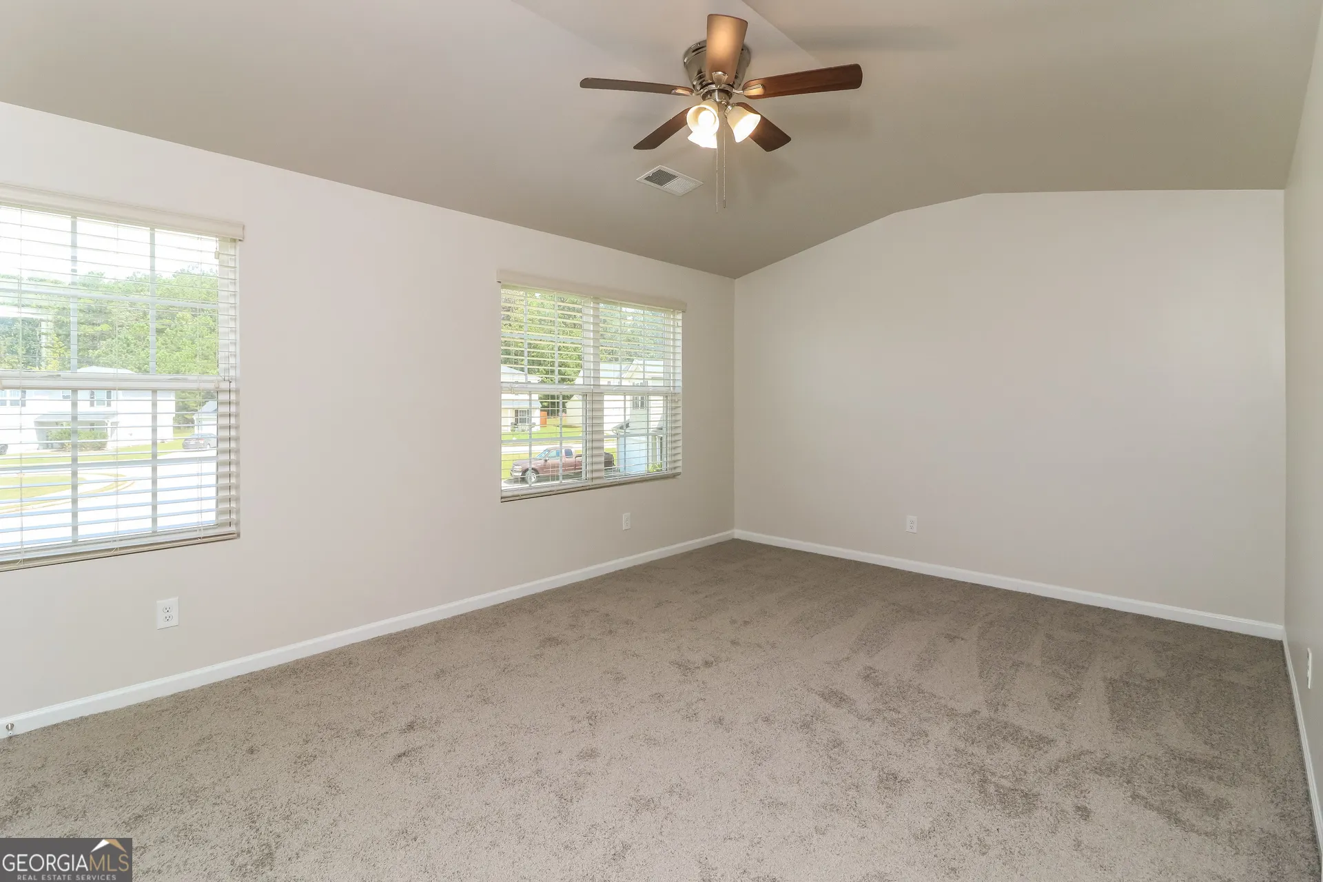 404 Scenic View Court