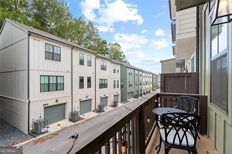 1328 Breezy SE
