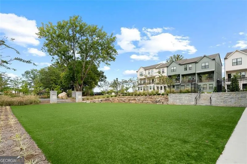 1328 Breezy SE
