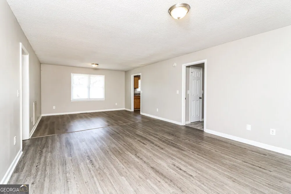 56 Habersham Circle NE