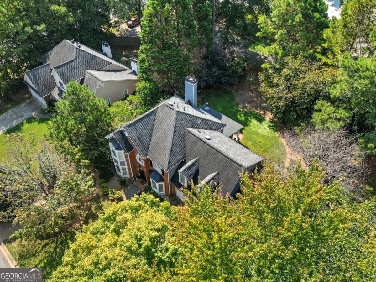 3147 Swallow Drive NE