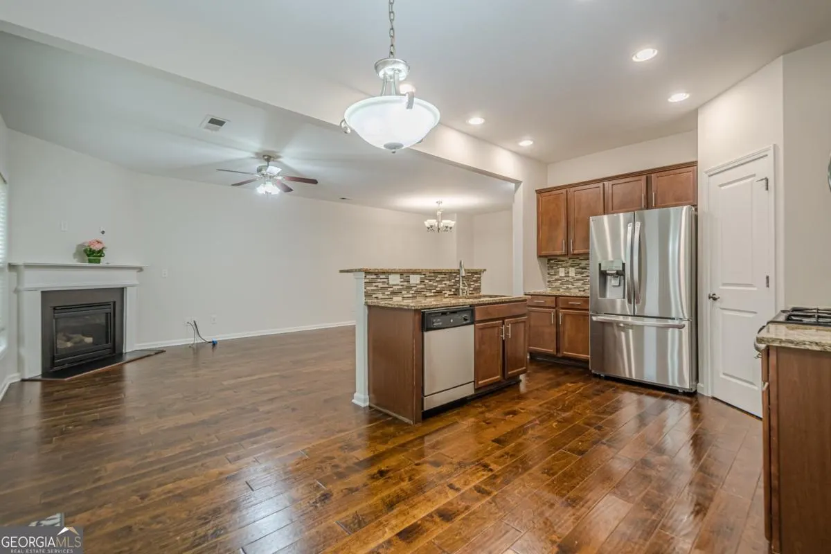 1425 Faircrest Lane